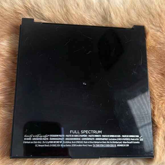 Urban Decay “Full Spectrum” palette - Picture 4 of 5